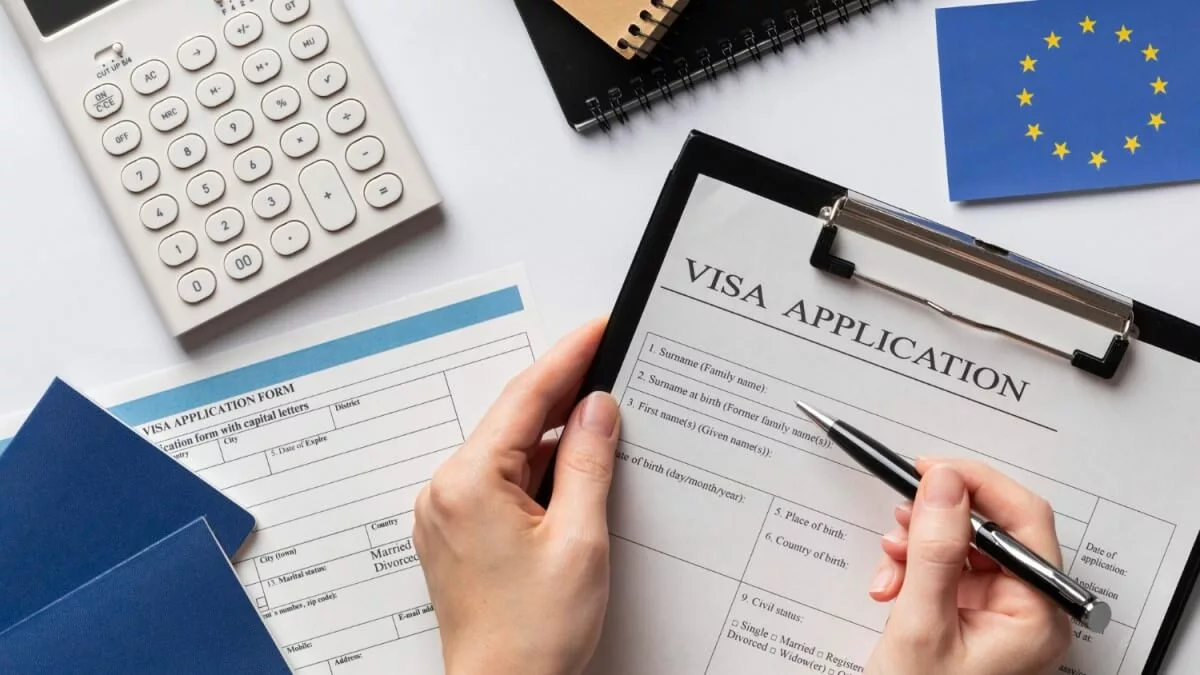 Portugal D7 Visa for non-EU citizens with passive income including retirees, rental, and investment earnings